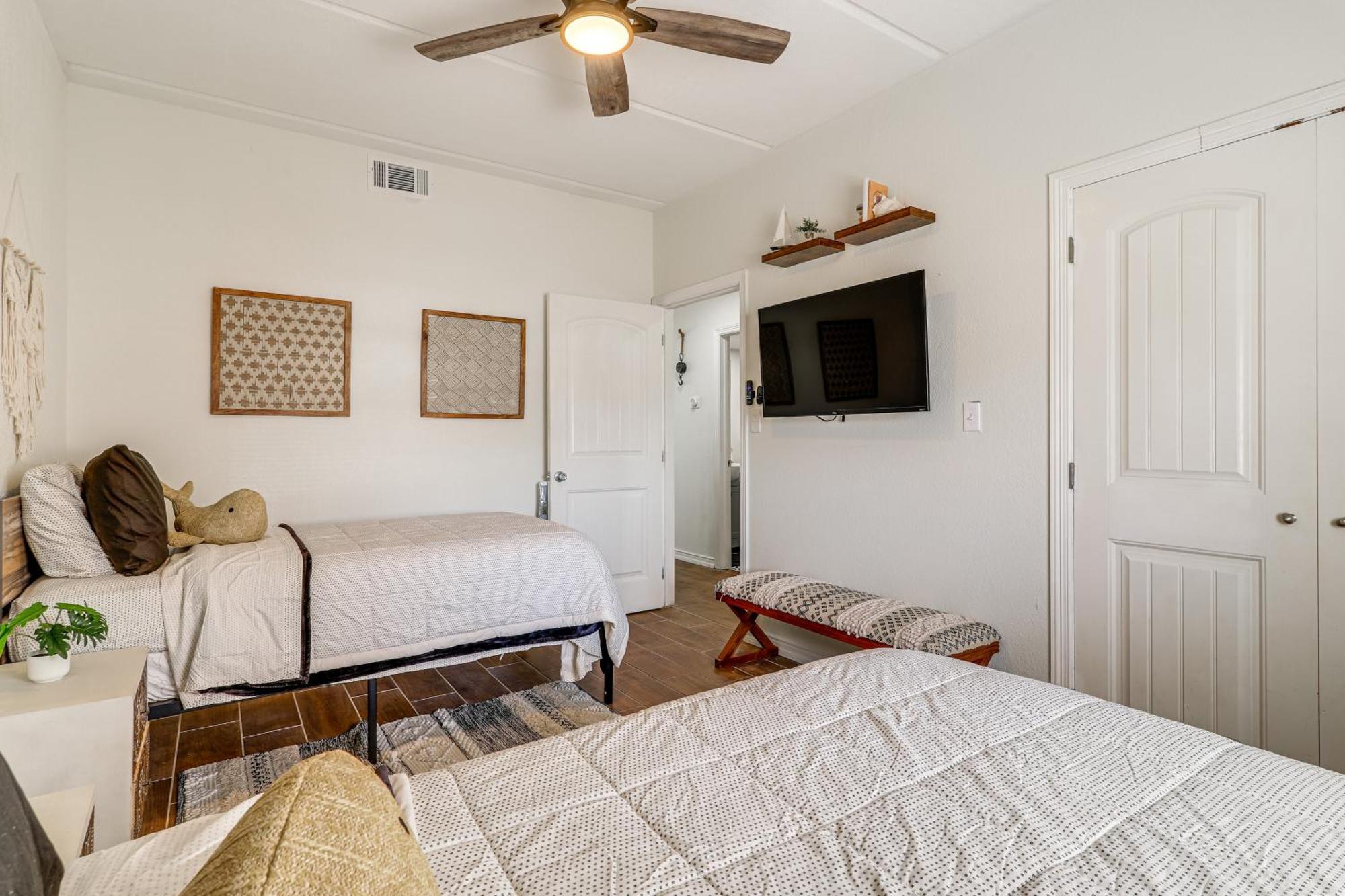 Luxe South Padre Condo With Pool - Walk To Beach! South Padre Island Eksteriør billede