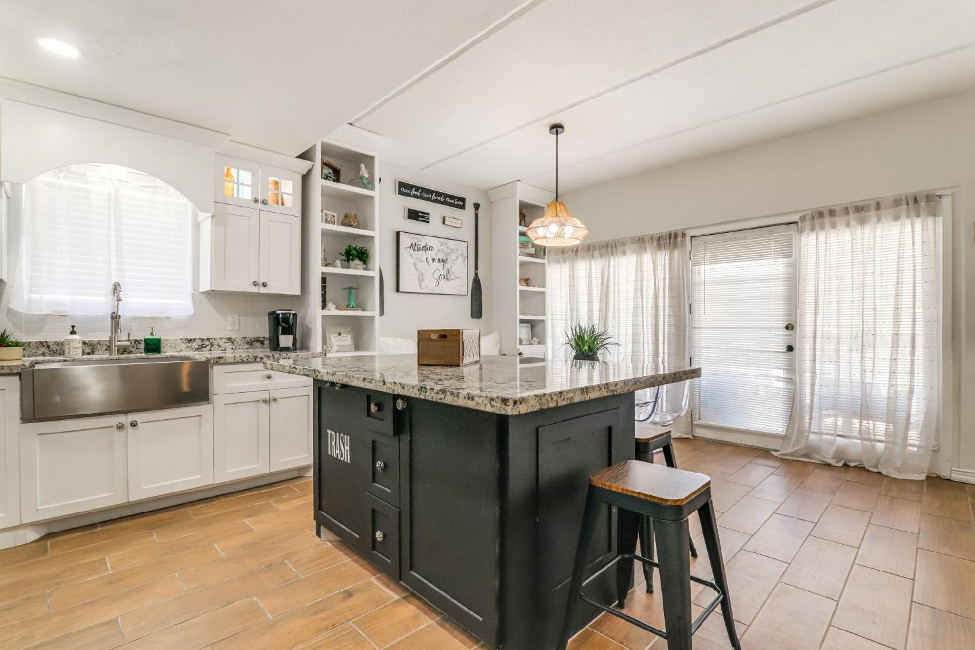 Luxe South Padre Condo With Pool - Walk To Beach! South Padre Island Eksteriør billede