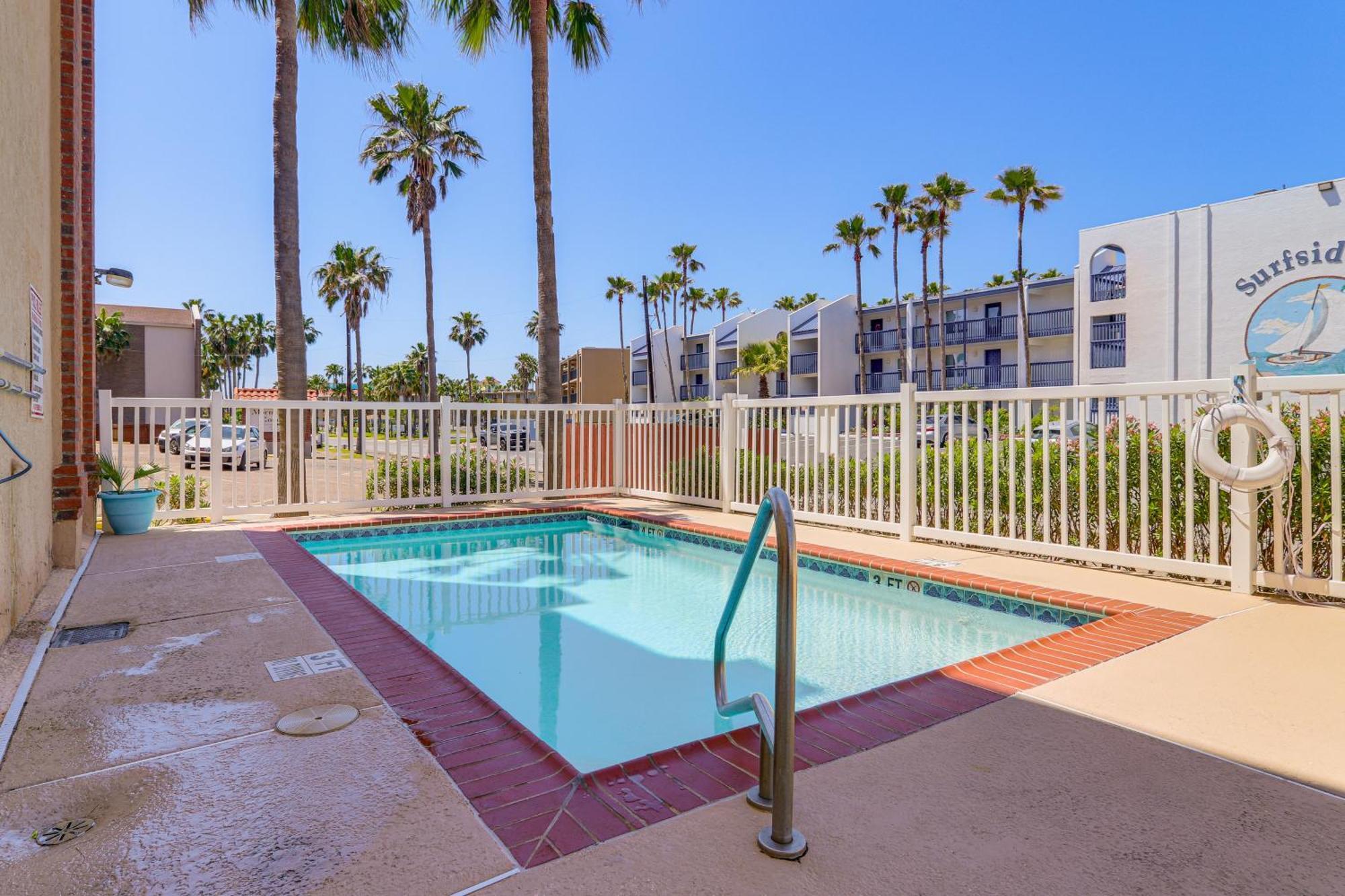 Luxe South Padre Condo With Pool - Walk To Beach! South Padre Island Eksteriør billede